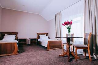 Гостиница Отель Бридж Краснодар Двухместный номер с 2 отдельными кроватями-3