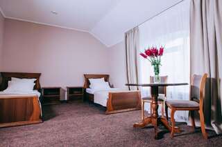 Гостиница Отель Бридж Краснодар Двухместный номер с 2 отдельными кроватями-7